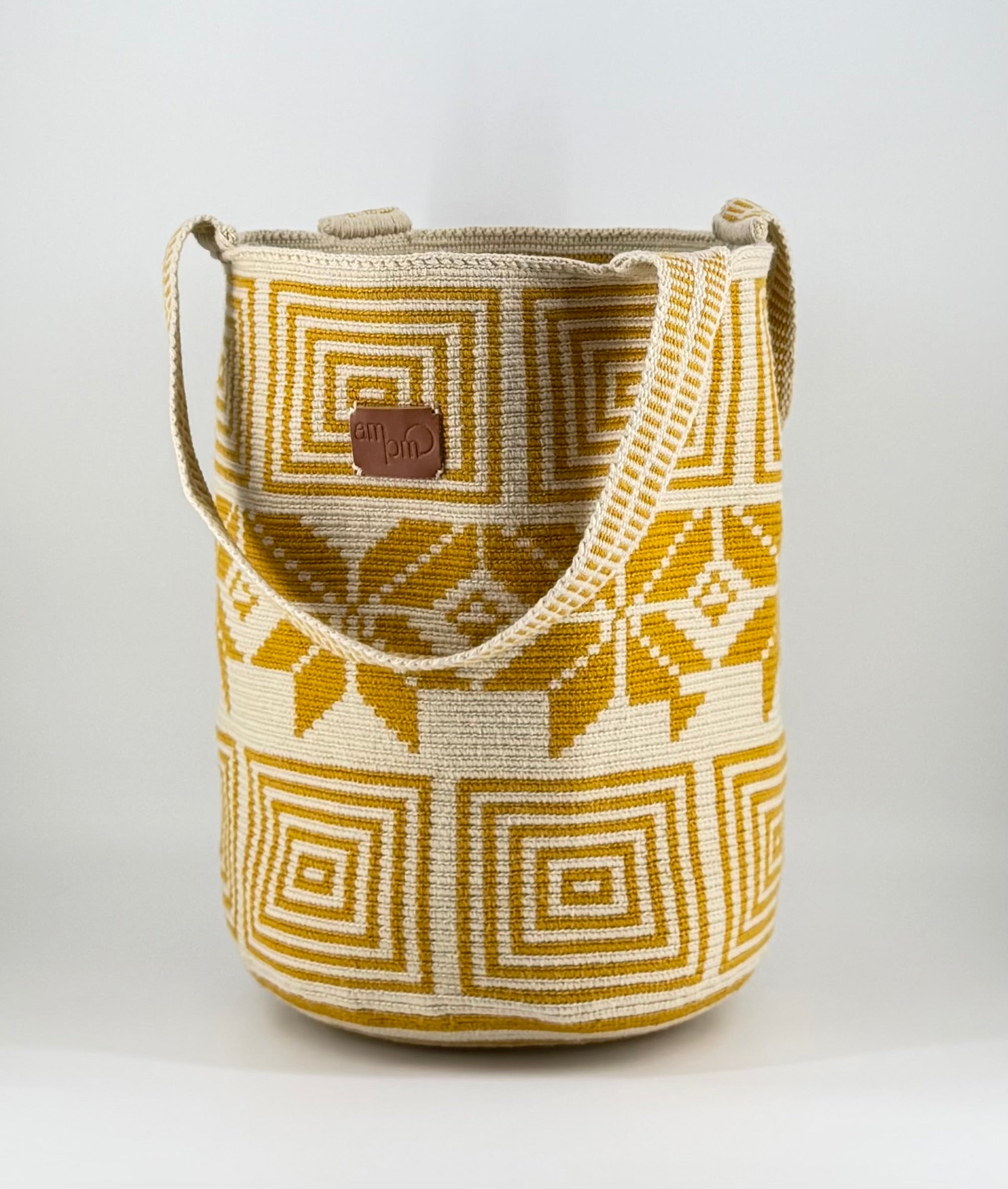 Ninfa Wayuu Mochilon Bag – Neutral Floral & Geometric Handwoven Bag