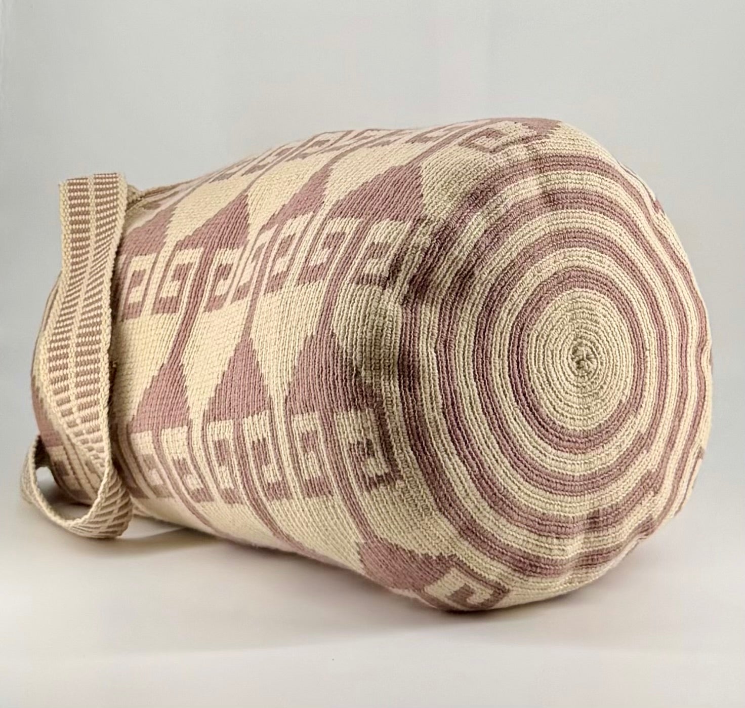 Ninfa Wayuu Mochila (Mochilón) – Handwoven Bag from Colombia
