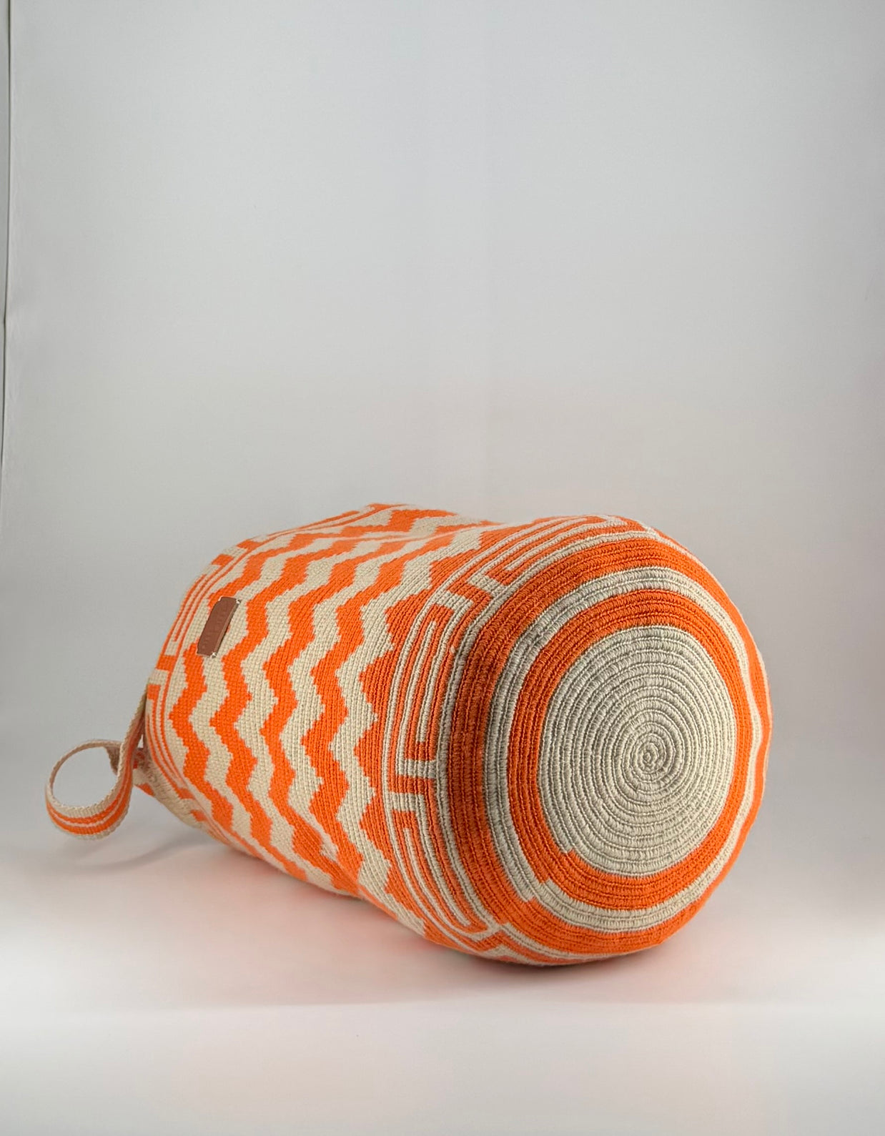 Yara Wayuu Mochila (Mochilón) – Handwoven Bag from Colombia