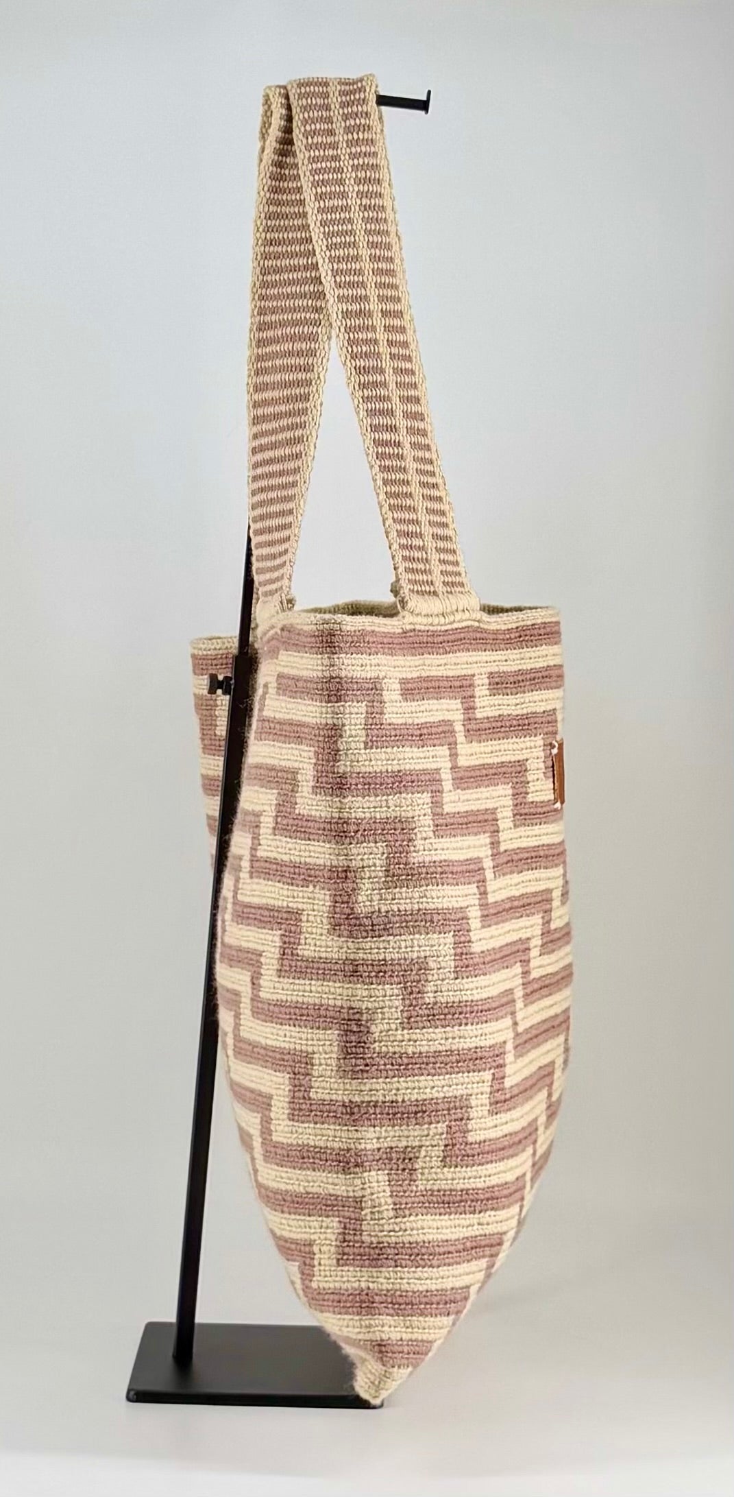 Zigzag Handwoven Tote – Crochet Bag for Work & Travel