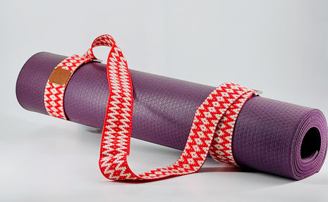 Tawa Handwoven Yoga Mat Strap – Red Yoga Mat Carrier, Colombian Craft