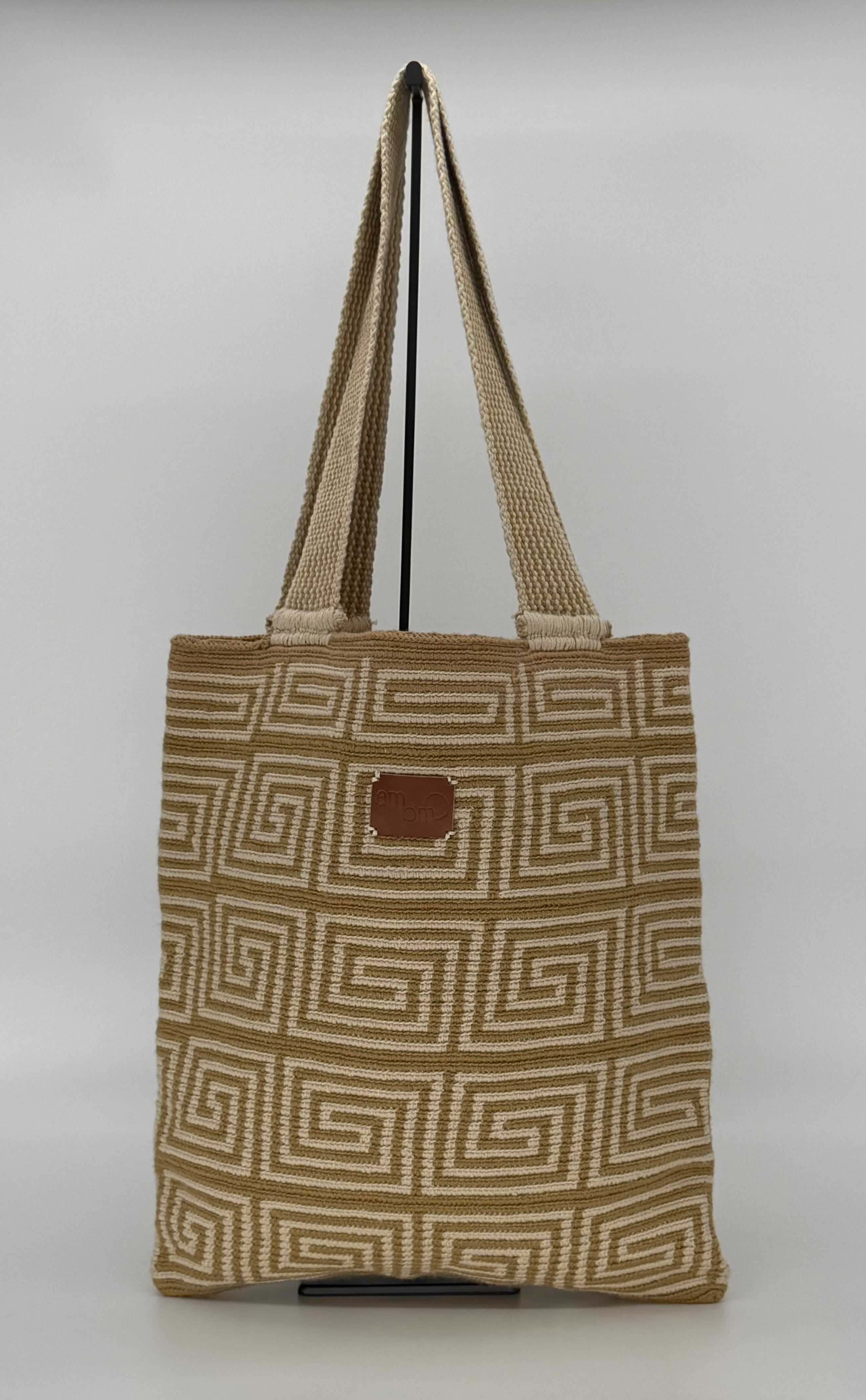 Laberinto Handwoven Tote – Geometric Crochet Bag for Work & Travel