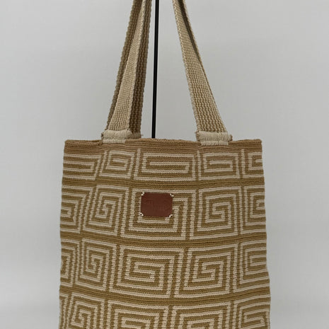 Laberinto Handwoven Tote – Geometric Crochet Bag for Work & Travel