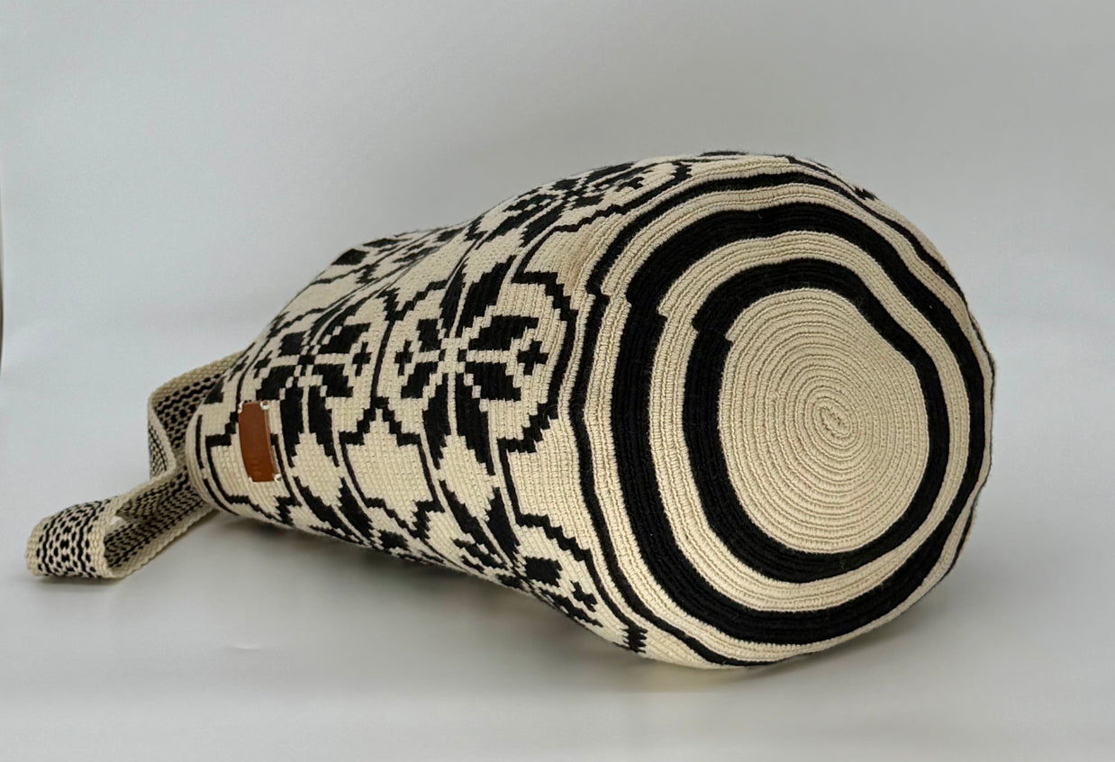 Diana Handwoven Mochilon Bag – Colombian Artisan Mochilon | Lightweight Everyday Work & Travel Bag