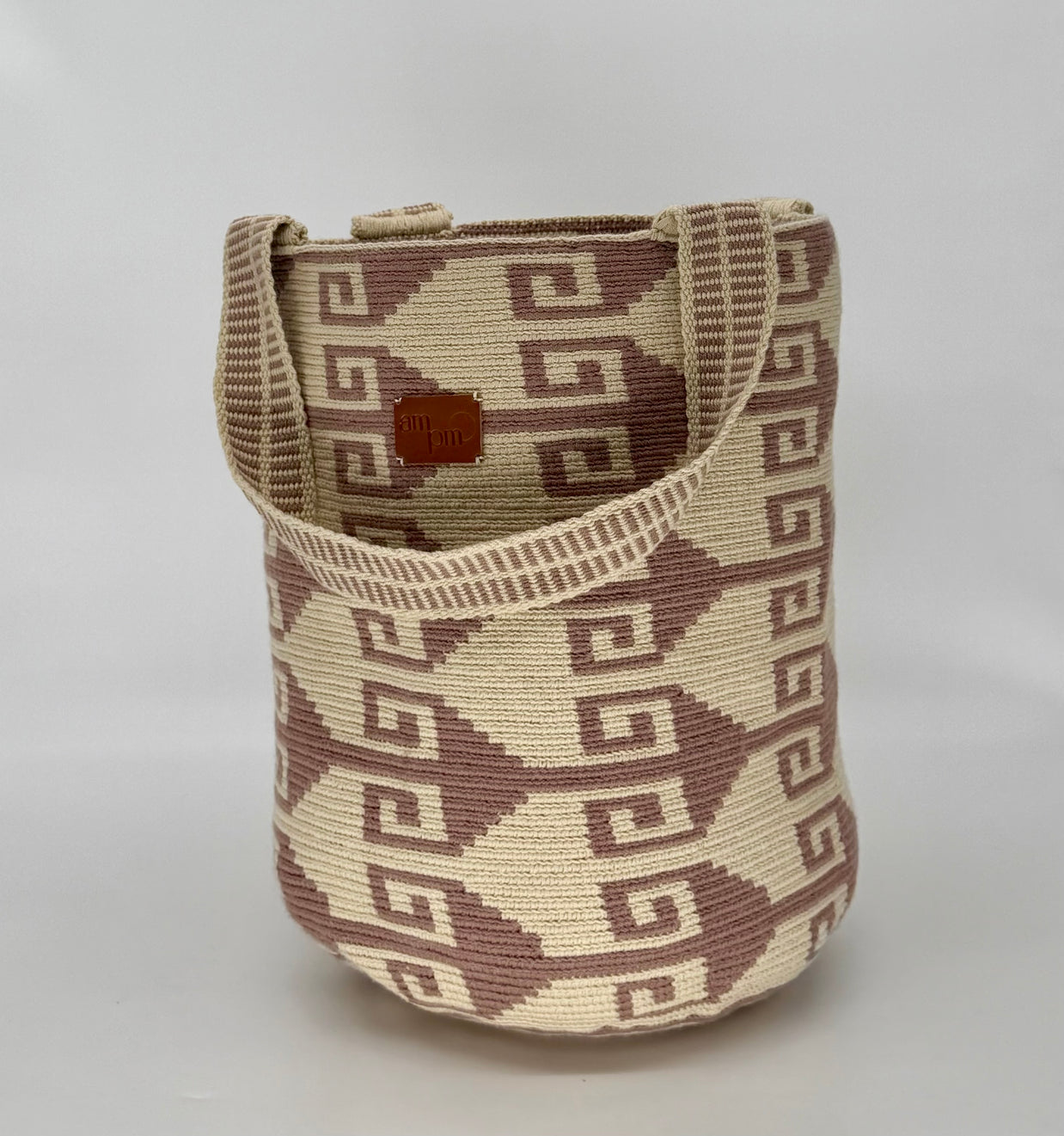 Ninfa Wayuu Mochila (Mochilón) – Handwoven Bag from Colombia