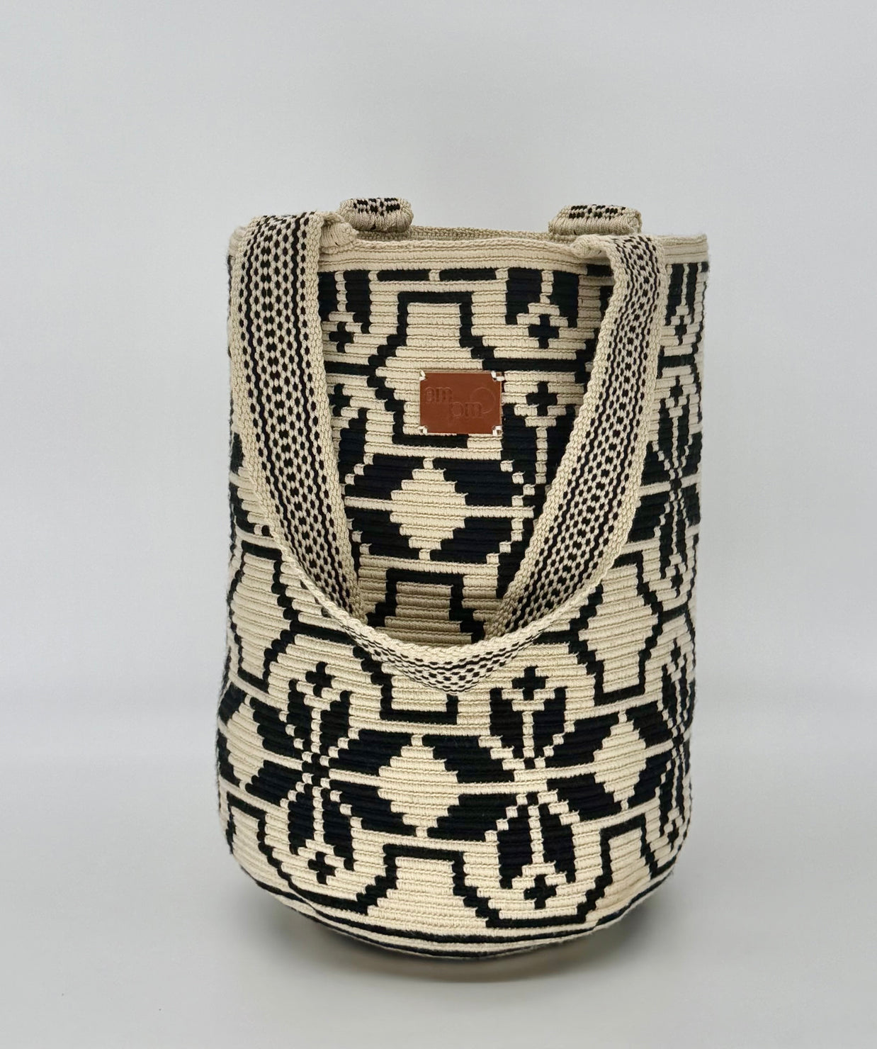 Diana Handwoven Mochilon Bag – Colombian Artisan Mochilon | Lightweight Everyday Work & Travel Bag