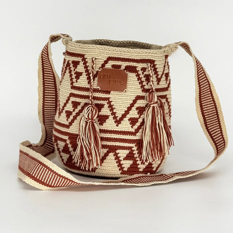 Small_Handwoven_Wayuu_Mochila_Bag_Terracotta_Peak2