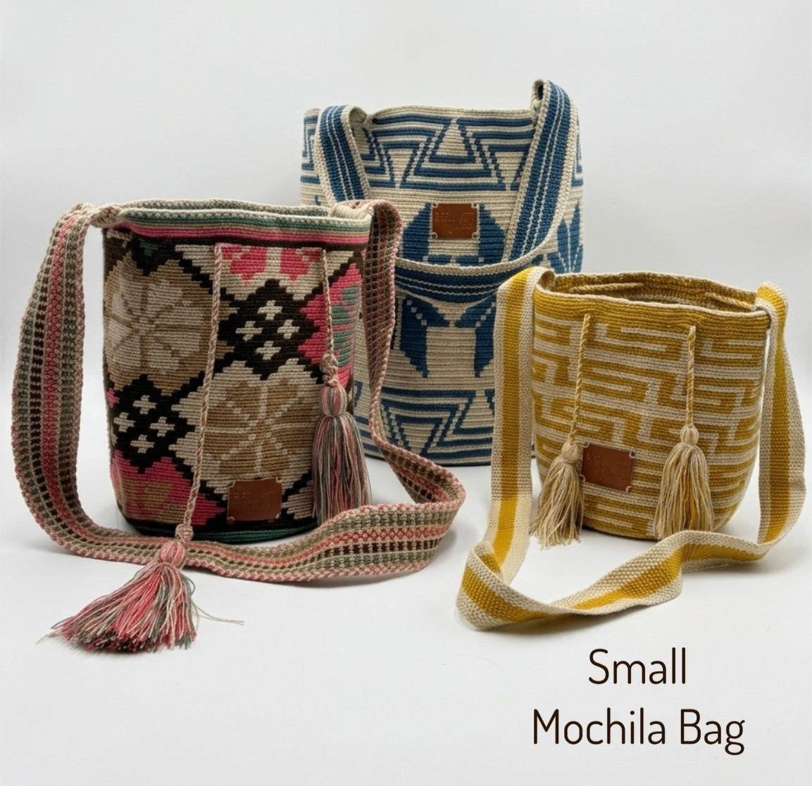 Wayuu Mustard Geometric Mochila Small Crossbody – Handwoven Mustard & Beige Zig-Zag