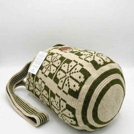 Wayuu Green Mochilón Tote Bag – Handcrafted Colombian Elegance for Every Occasion