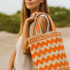 Wayuu Mochilón Large Tote Bag– Handwoven Bag from Colombia1