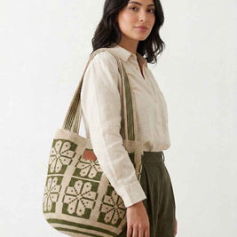 Wayuu Green Mochilón Tote Bag – Handcrafted Colombian Elegance for Every Occasion