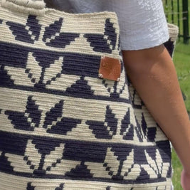 https://ampmsis.com/collections/wayuu-mochila-bags-totes