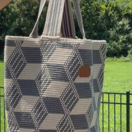 https://ampmsis.com/collections/wayuu-mochila-bags-totes