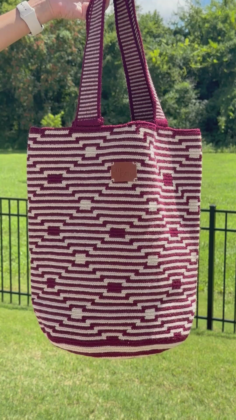https://ampmsis.com/collections/wayuu-mochila-bags-totes