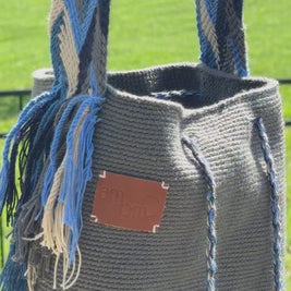 https://ampmsis.com/collections/wayuu-mochila-bags-totes